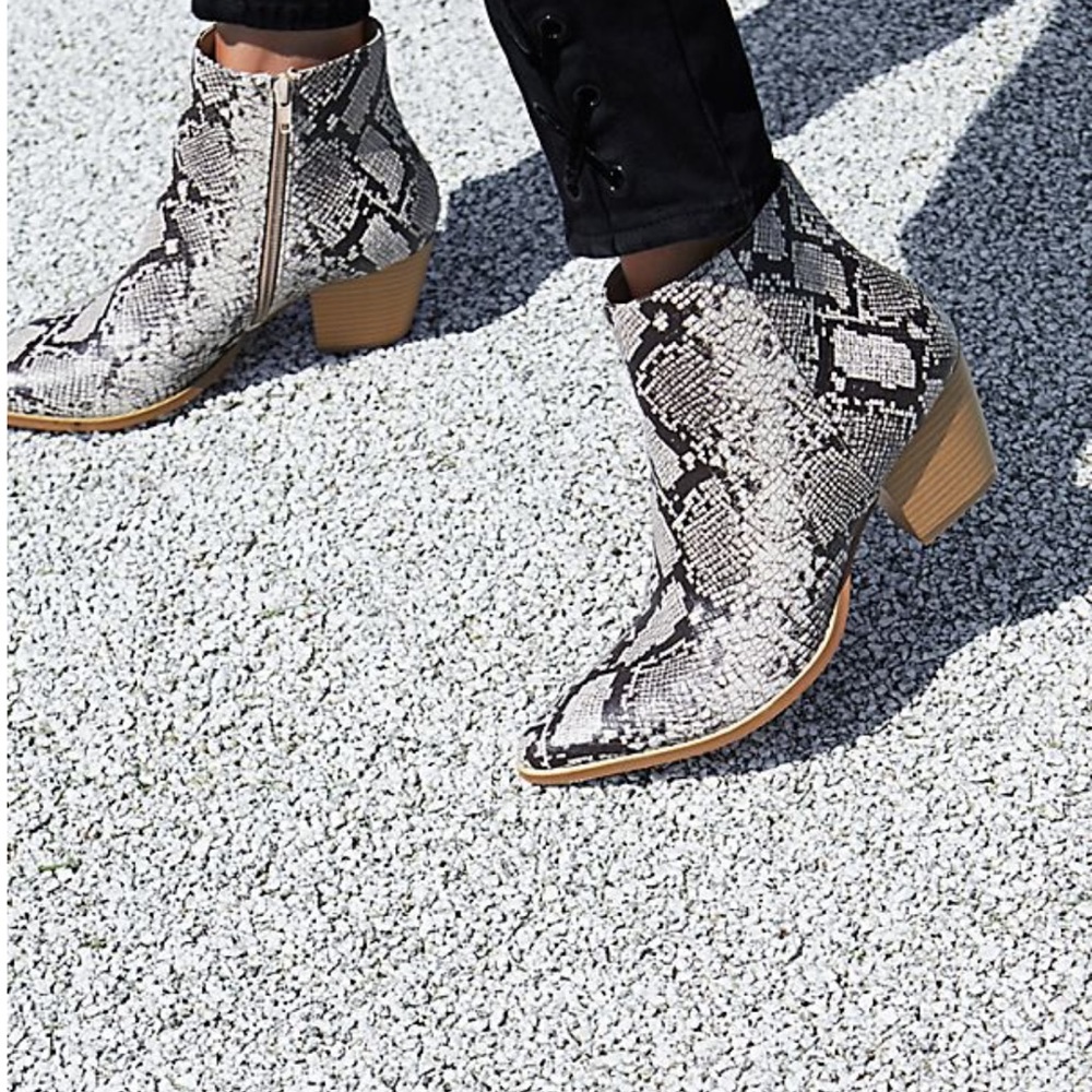 Vegan Going West Bootie